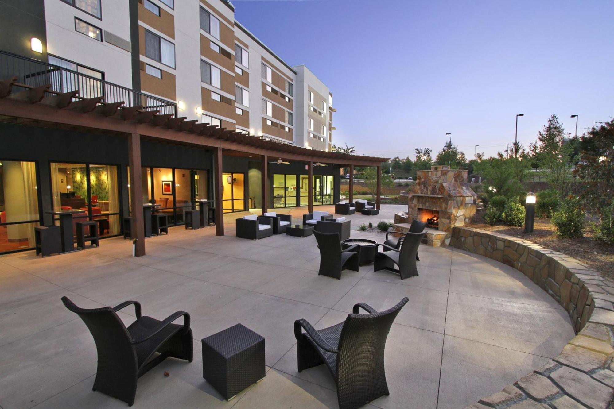 Courtyard By Marriott Raleigh North/Triangle Town Center Hotel Eksteriør billede