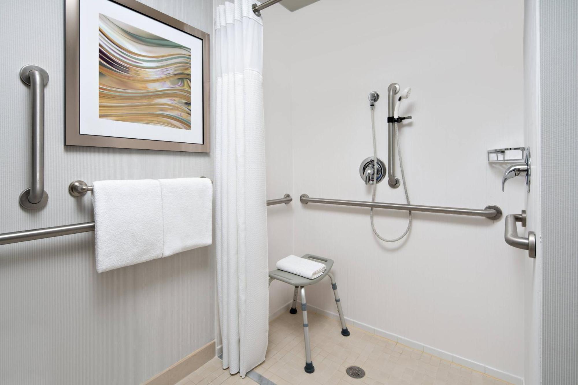 Courtyard By Marriott Raleigh North/Triangle Town Center Hotel Eksteriør billede